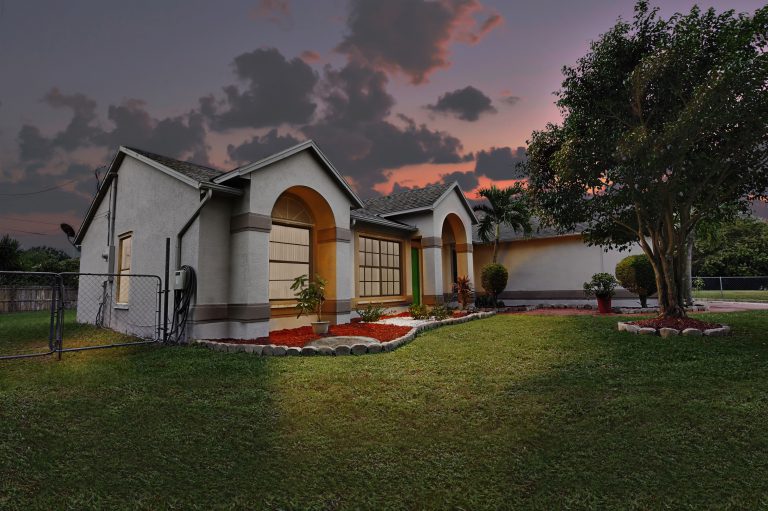 Photo by Mar10Photography, Twillight photo of PortSaintLucie Property